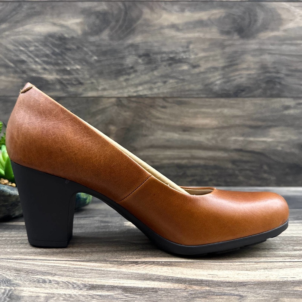 NIB Sofft Nasia 8M 39 Leather Classic Pumps Comfort Block Heels Cork Brown - Picture 6 of 11